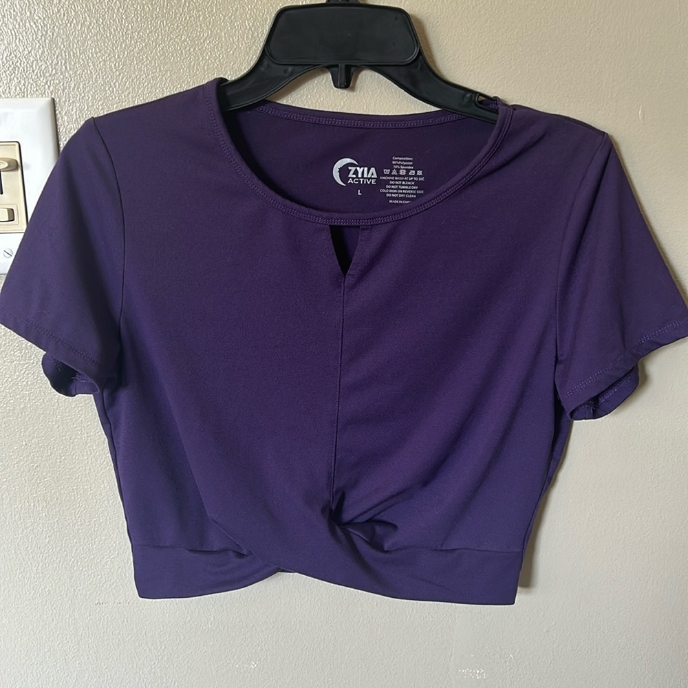 Zyia Active Purple Twist Cropped Top Womens Large Keyhole Short Sleeve Shirt
